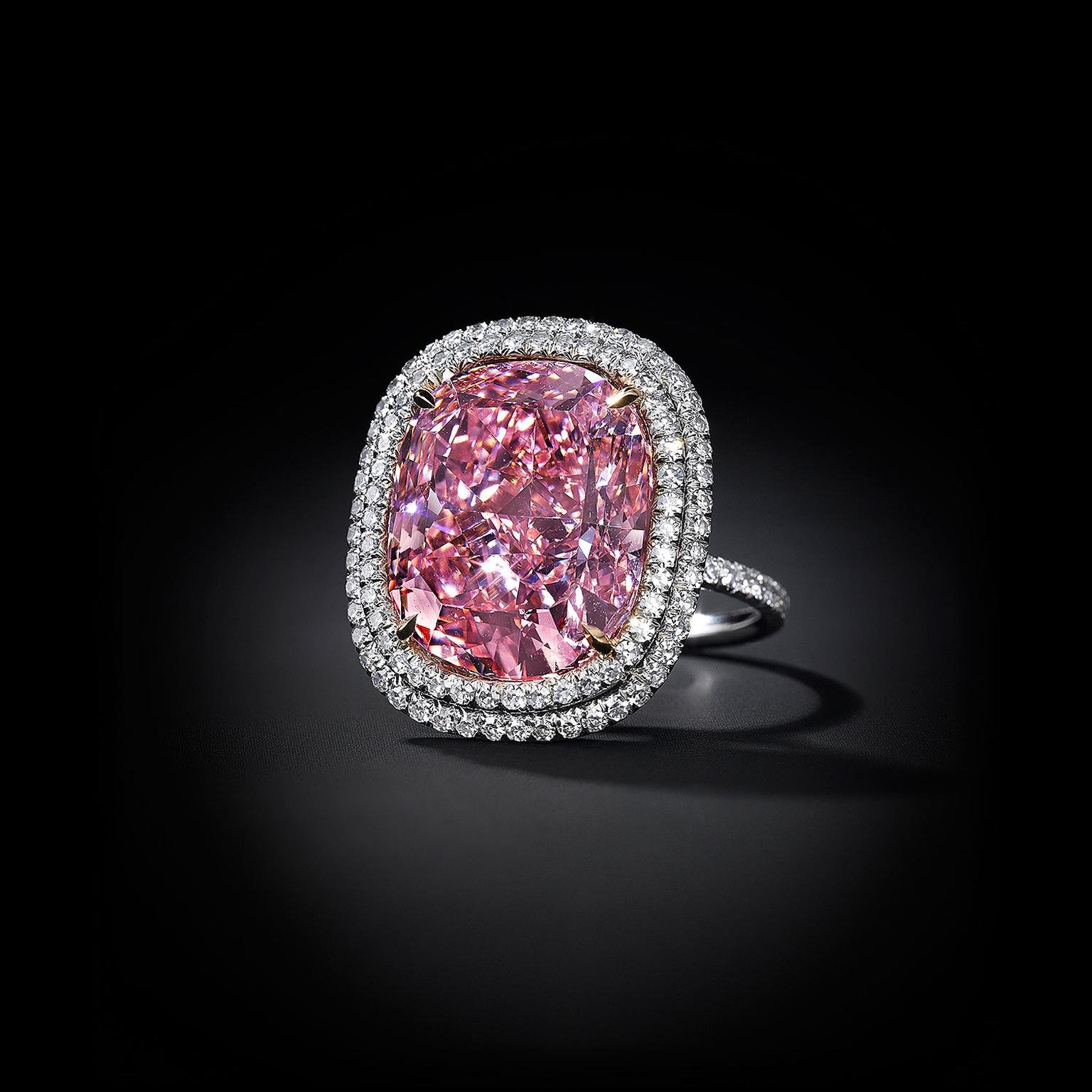 “D’Joy Pink Diamond Ring: A Touch of Luxury & Elegance”